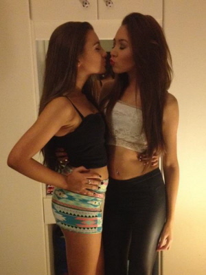 lesbian chavs kissing
