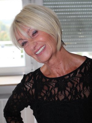 XXX Sex Contacts (UK #1) Click for granny/mature sex contacts...
