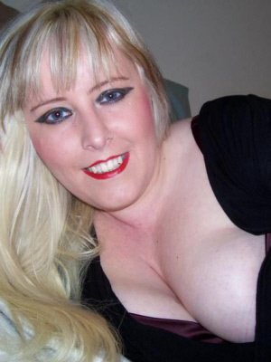 Dee2, 28 from Bristol | XXX Sex Contacts