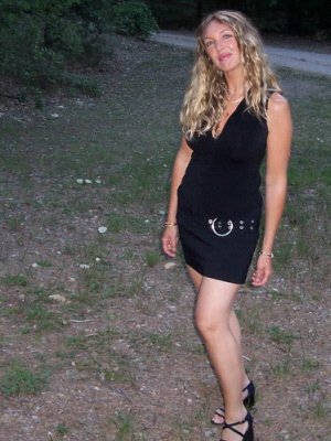 XXX sex contacts mature sexy milf wants to hear from men for sex text, nsa adult fun and fantasy role play