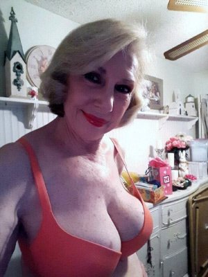 Renee, 58 from Greater London | XXX Sex Contacts