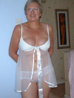 Frieda64, 64 from East Sussex | XXX Sex Contacts