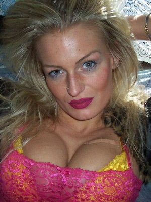 Viviana, 38 from Greater London | XXX Sex Contacts