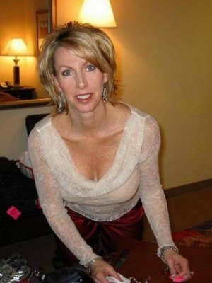 Sabina, 49, from Richmond-upon-Thames, is a sexy MILF with a personal ad on XXX Sex Contacts